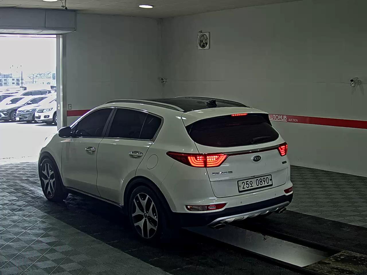 2016 - kia sportage