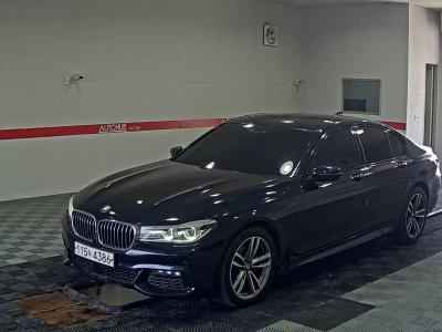 BMW 7 SERIES (6TH GEN) 740d xDrive M