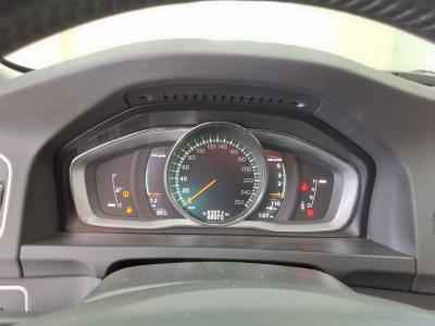 فولفو S60 (2Nd Gen) D3 Momentum 2017 d3