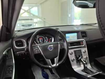 فولفو S60 (2Nd Gen) D3 Momentum 2017 d3