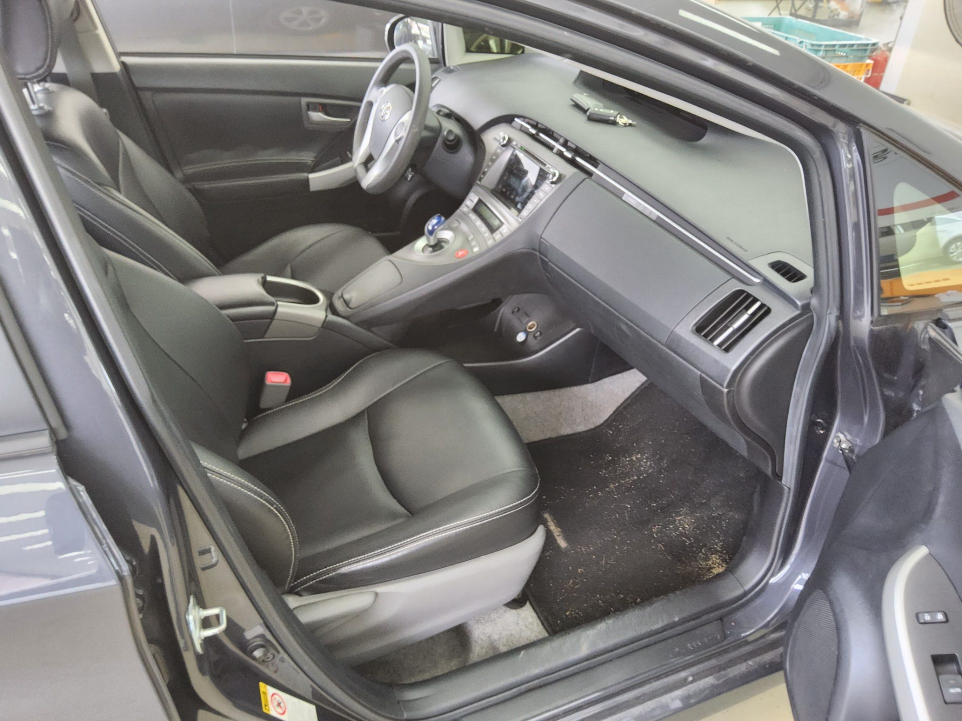2012 - toyota prius