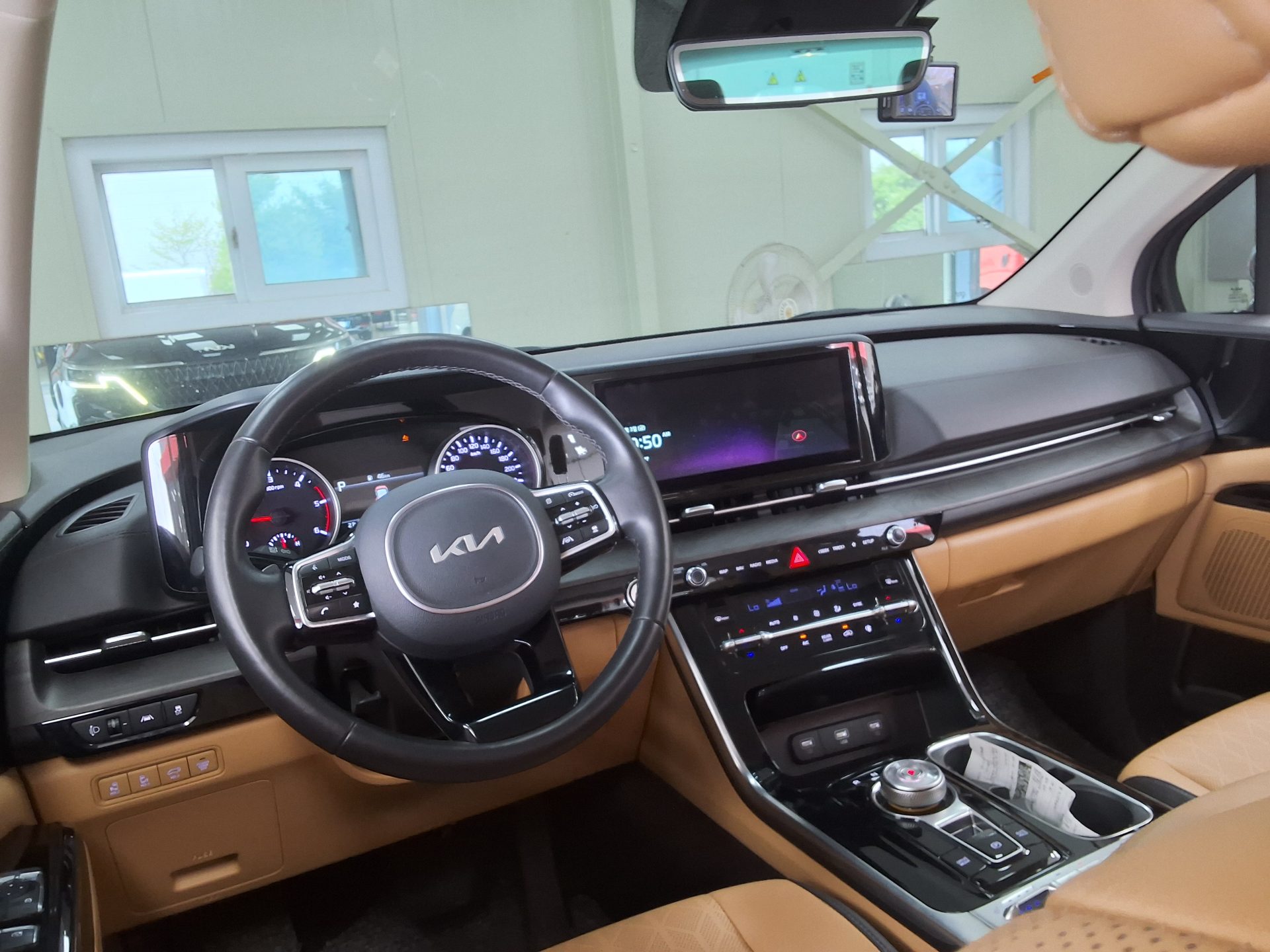 2023 - kia carnival