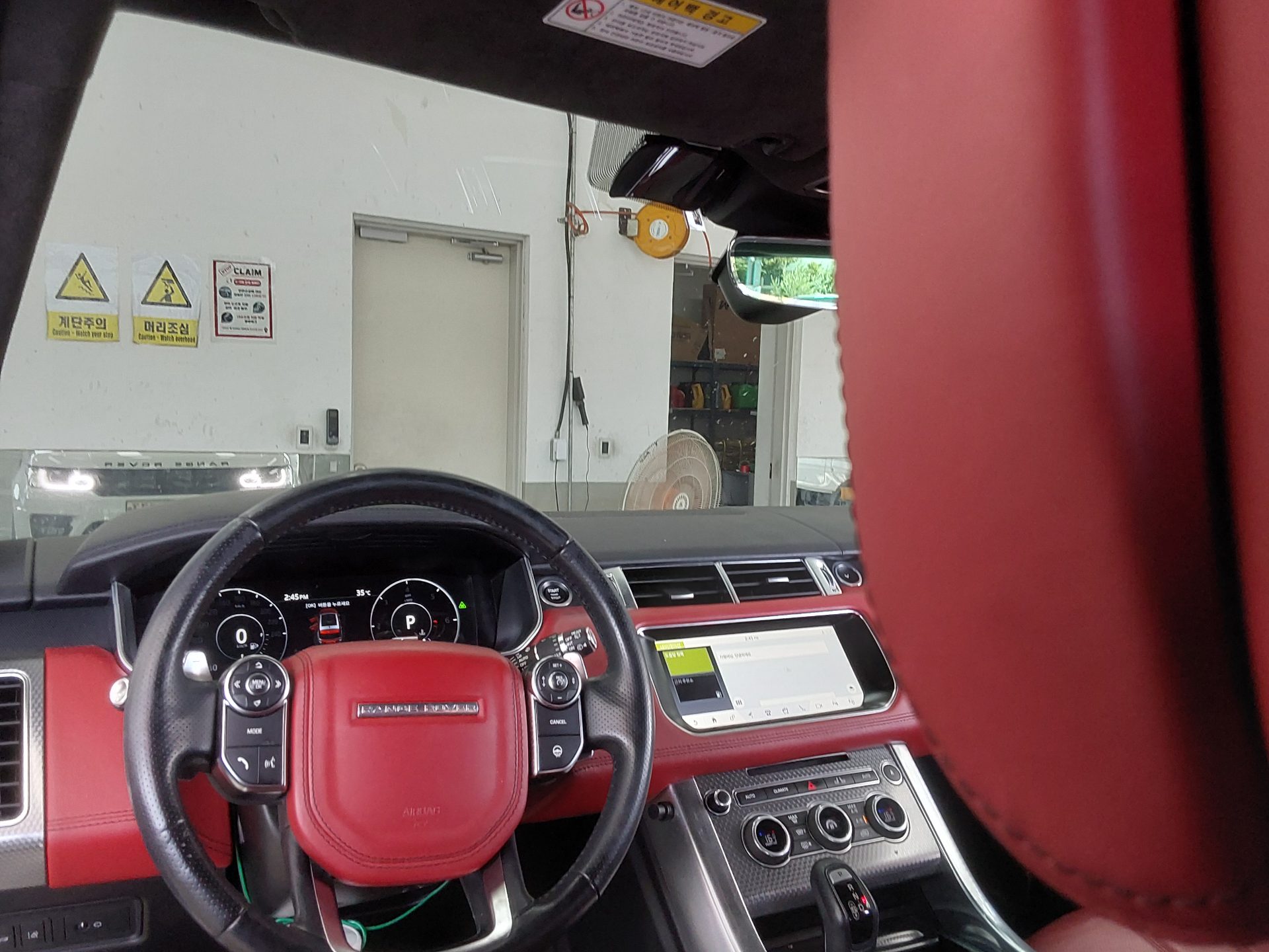 2017 - land rover range rover