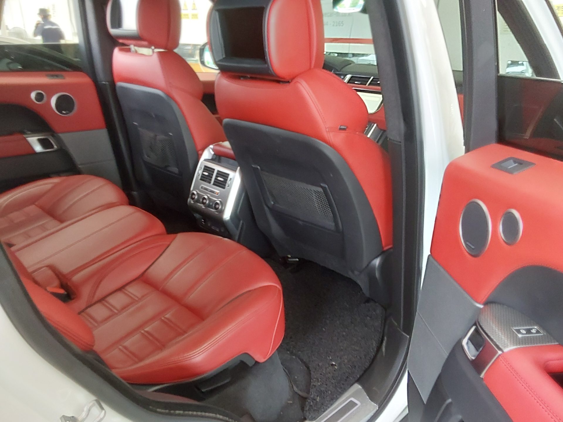 2017 - land rover range rover