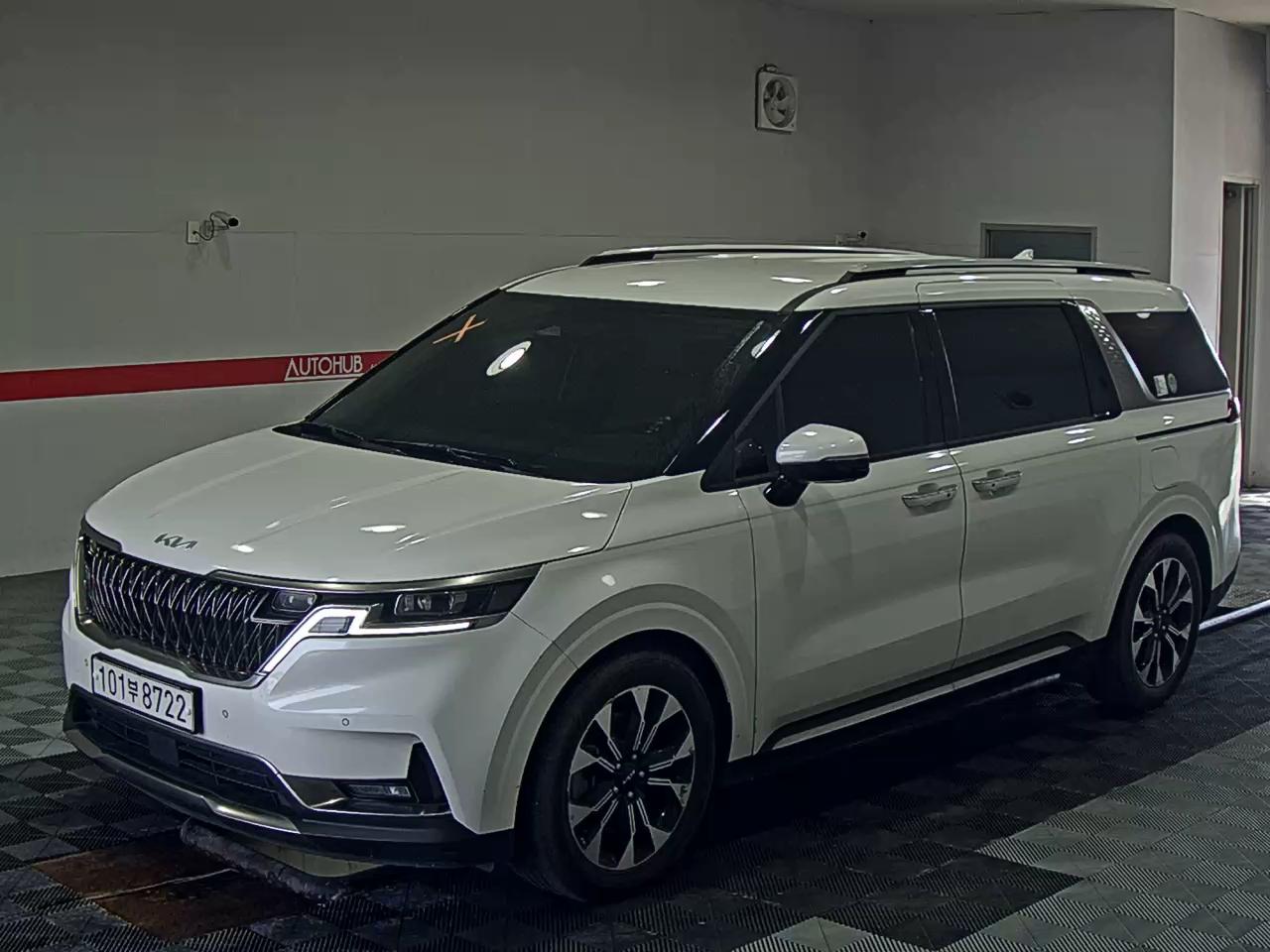 2023 - kia carnival