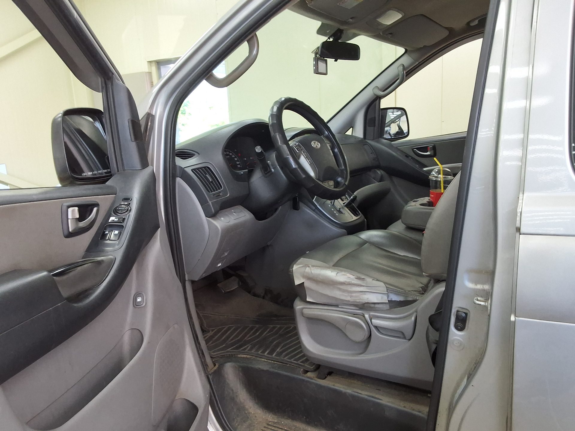 2015 - hyundai grand starex
