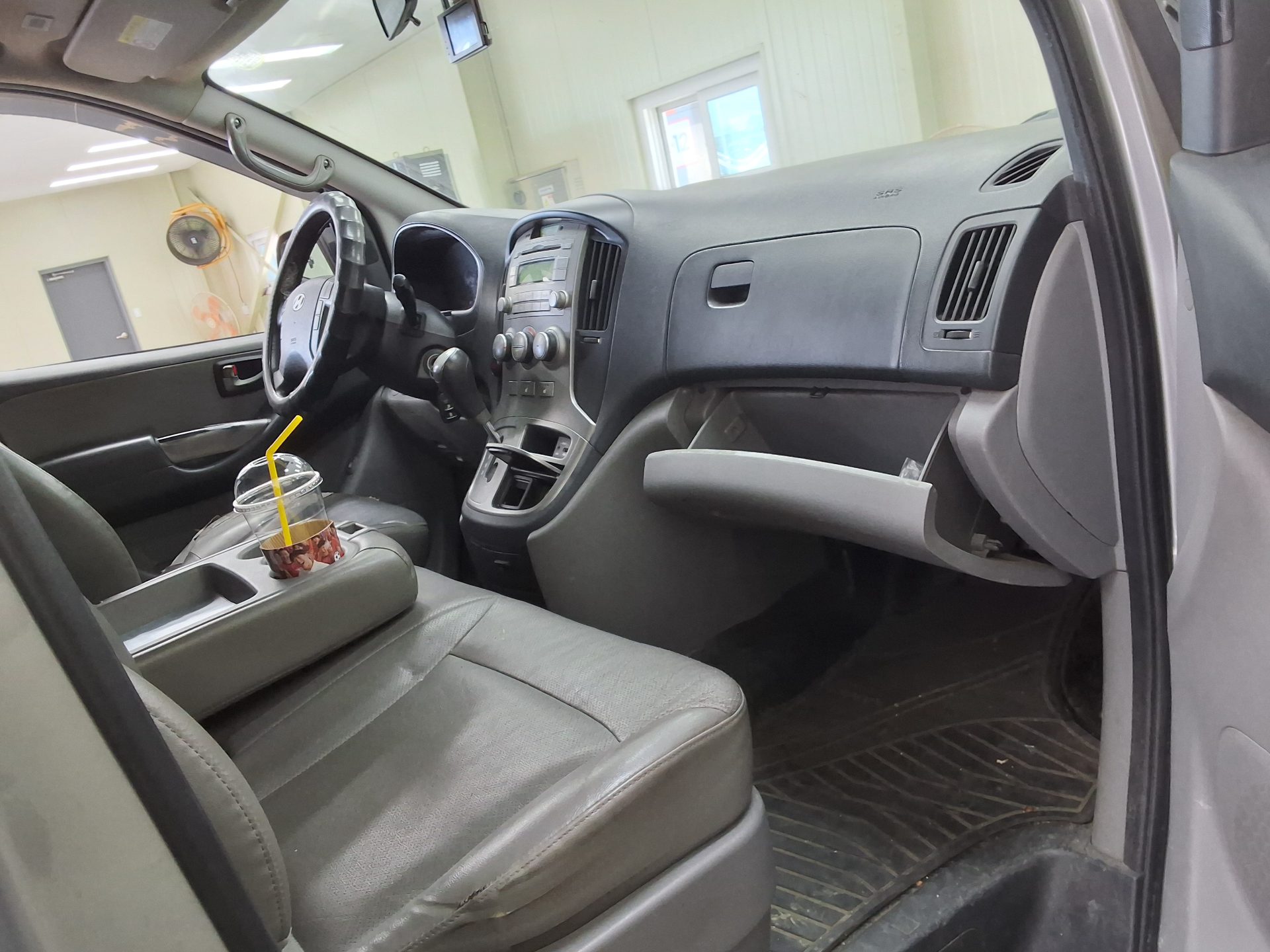 2015 - hyundai grand starex