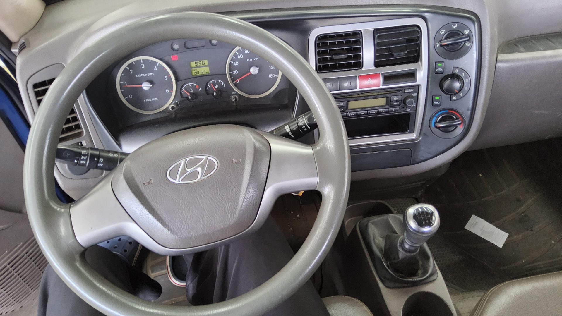 2014 - hyundai porter