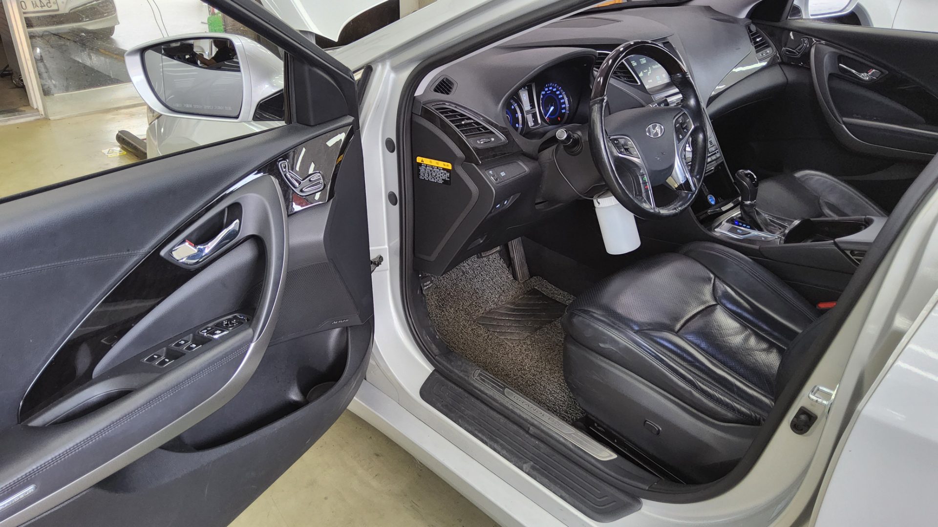 2016 - hyundai grandeur