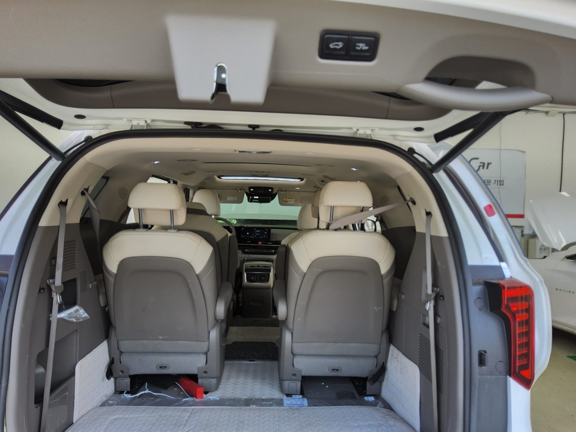 2025 - kia carnival