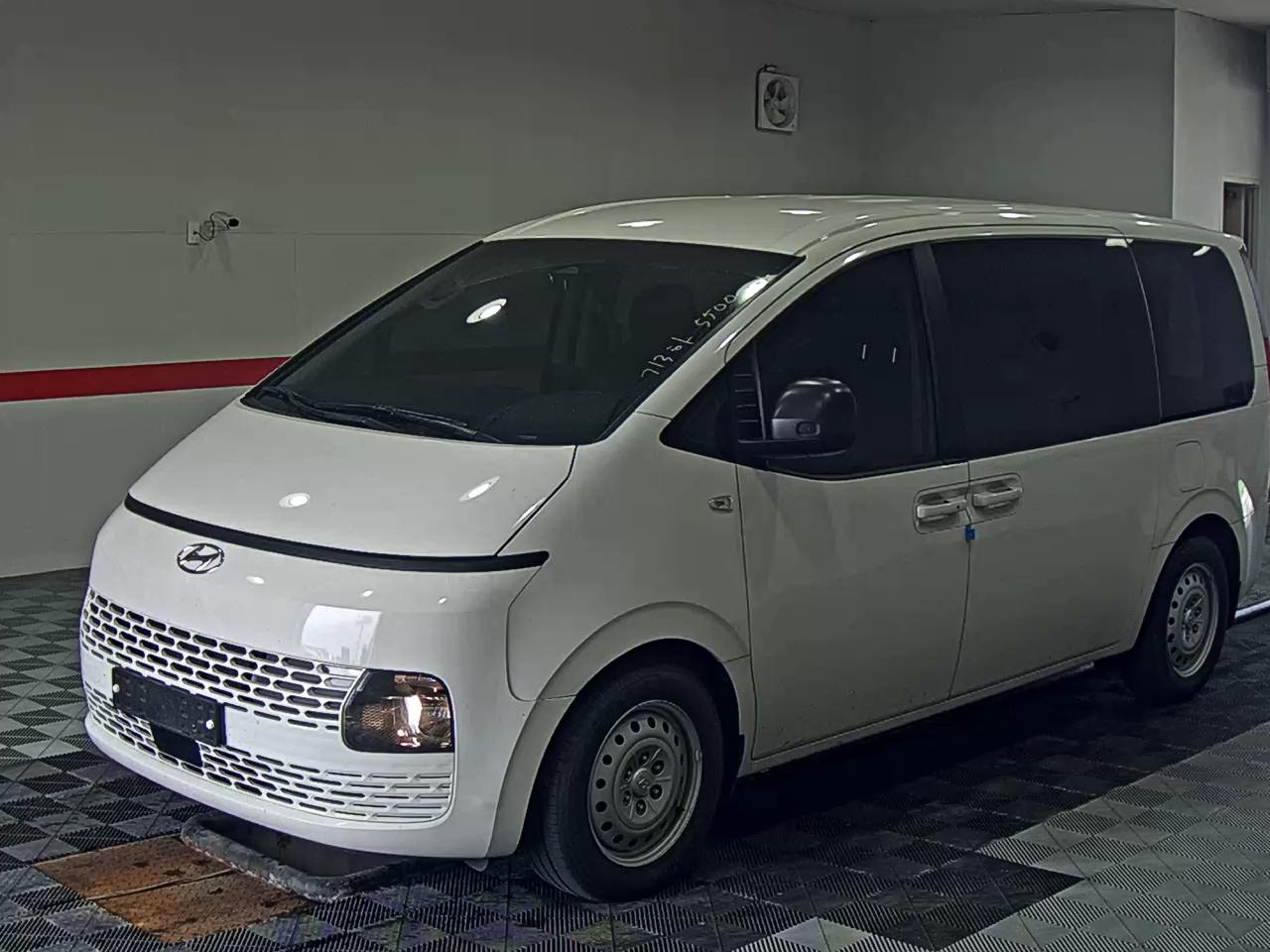 HYUNDAI STARIA TOURER