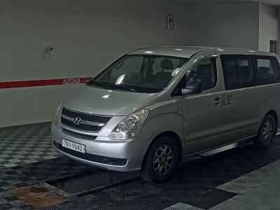 HYUNDAI GRAND STAREX CVX DELUXE