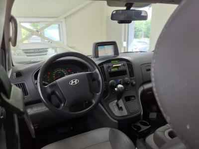 هيونداي Grand Starex 12 Seater ديزل Cvx Deluxe 2010 12 - seater ديزل