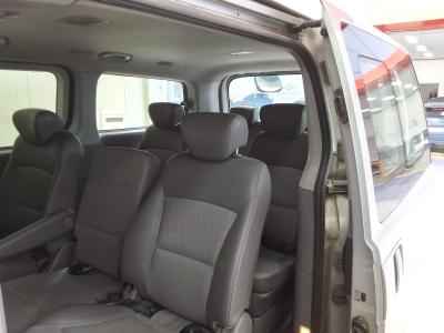 هيونداي Grand Starex 12 Seater ديزل Cvx Deluxe 2010 12 - seater ديزل