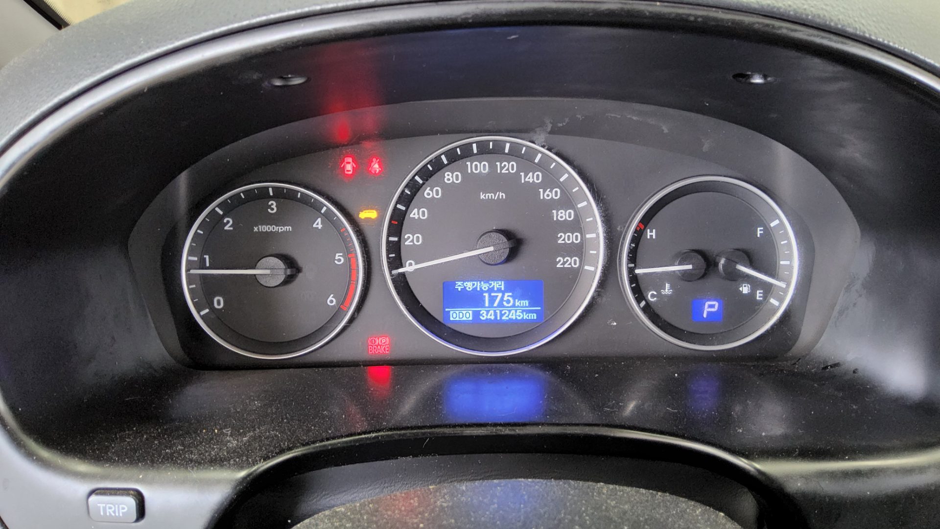 2019 - hyundai grand starex