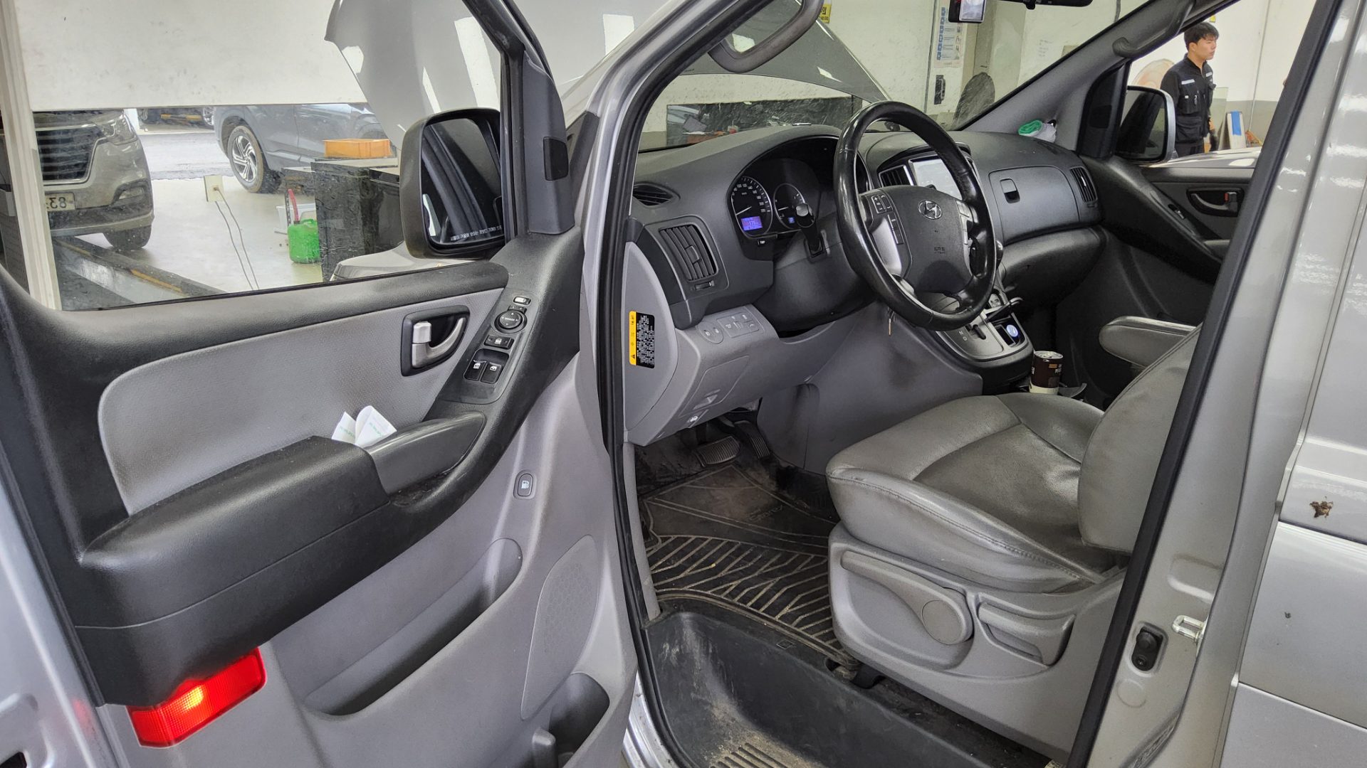 2019 - hyundai grand starex
