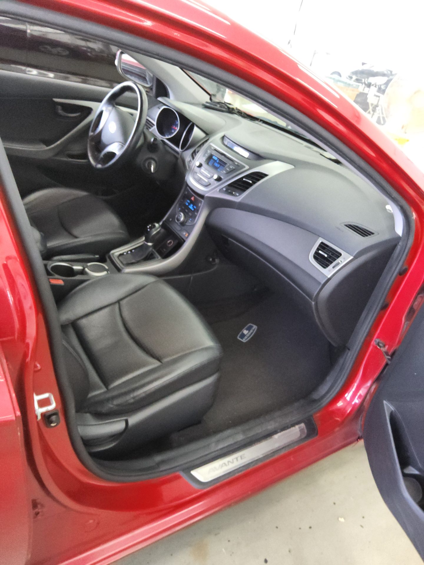 2014 - hyundai avante