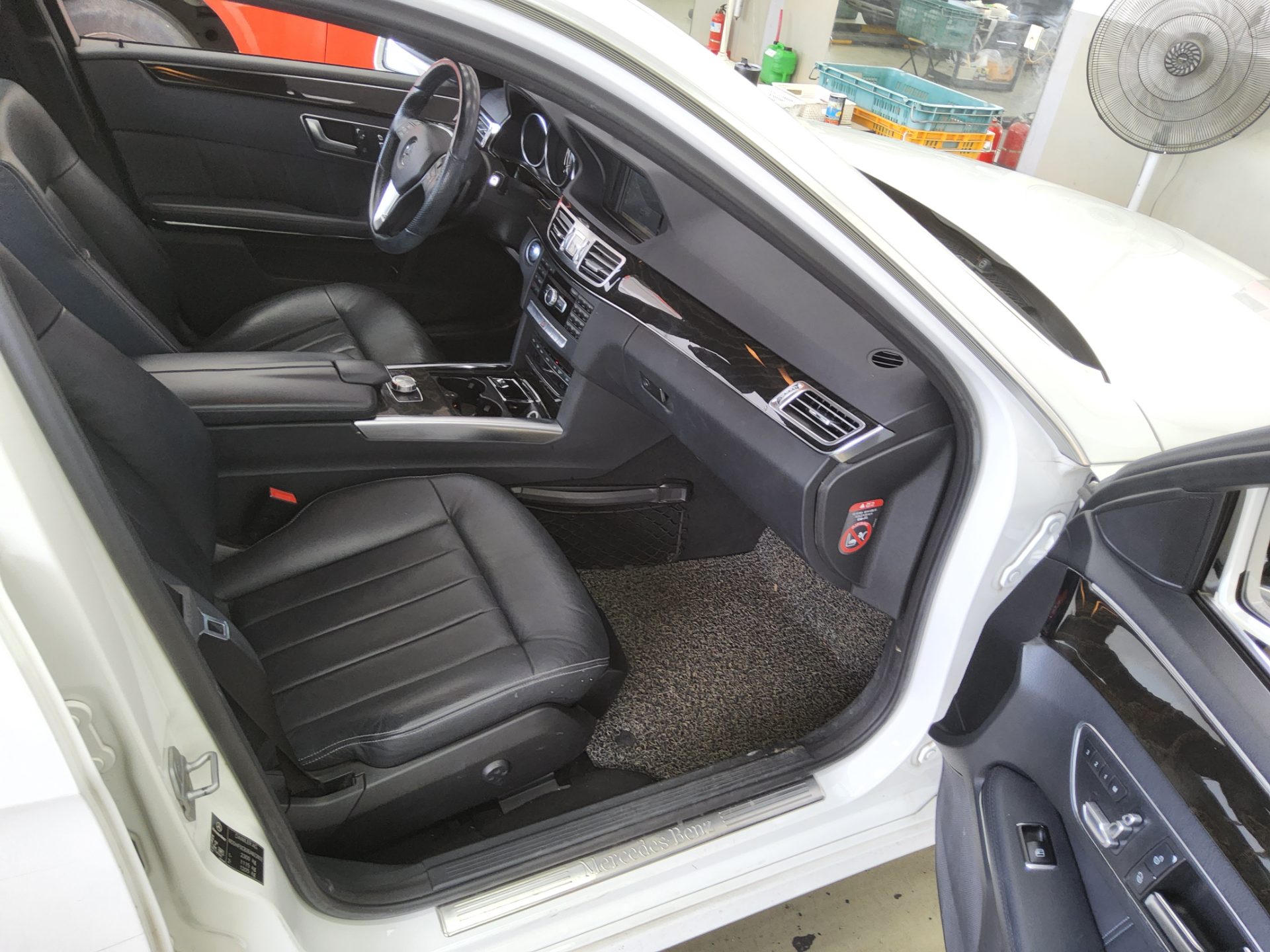 2014 - mercedes-benz e220