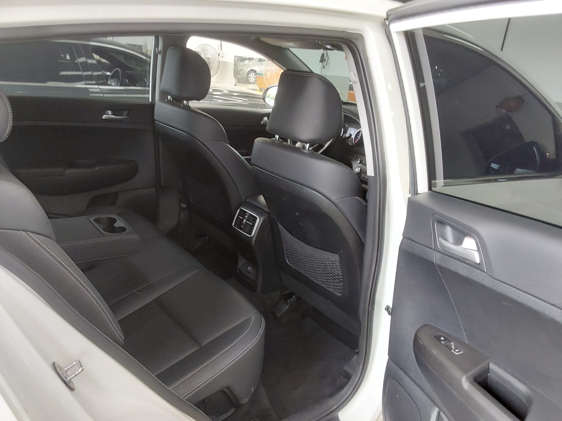 2020 - kia sportage