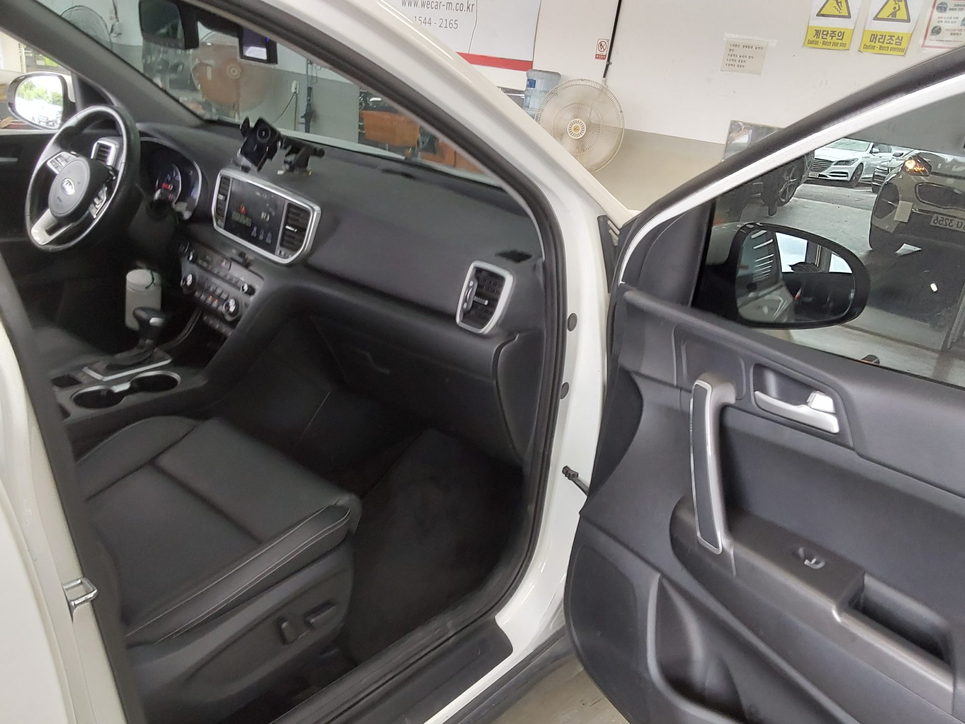 2020 - kia sportage