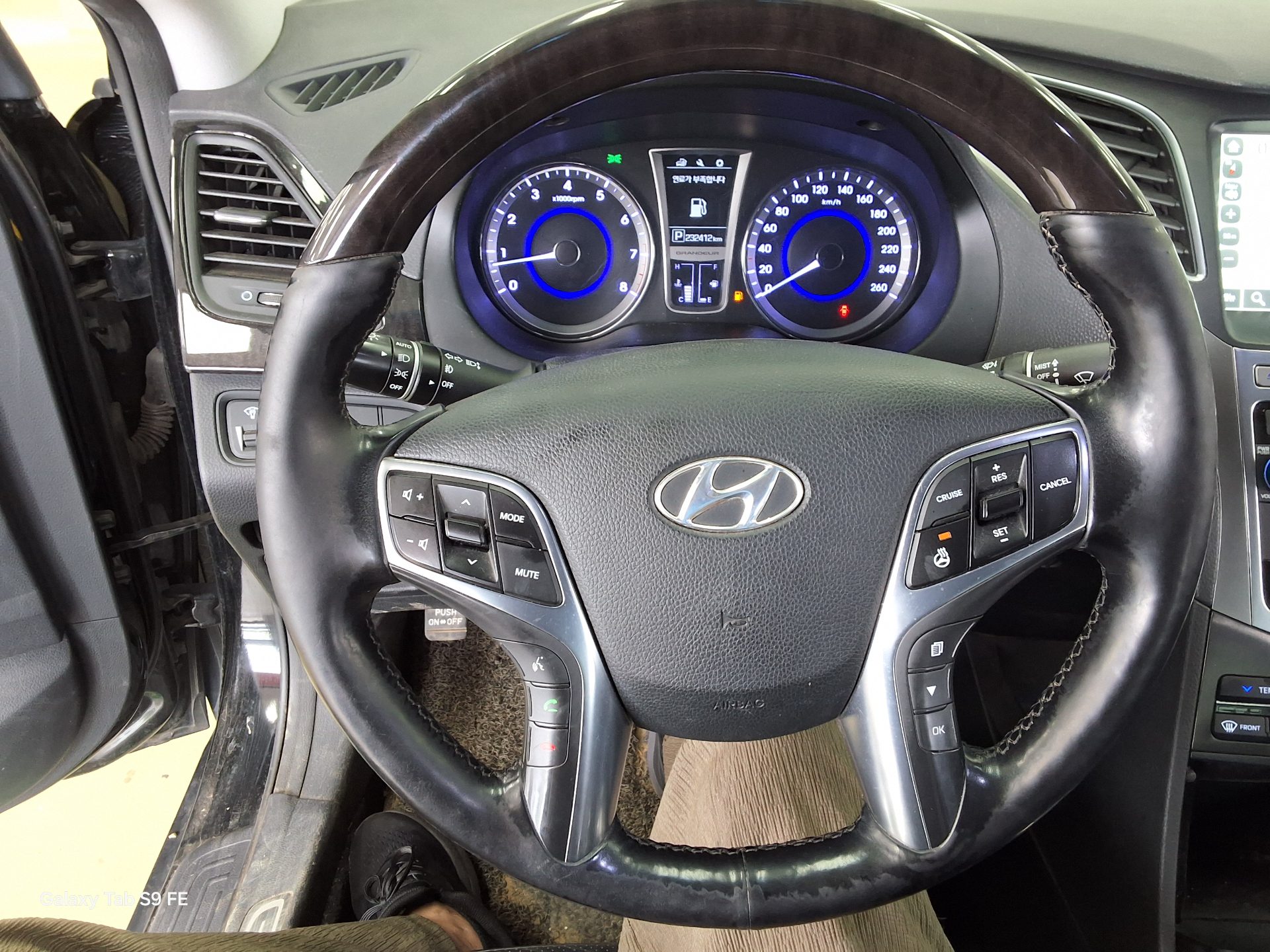 2015 - hyundai grandeur