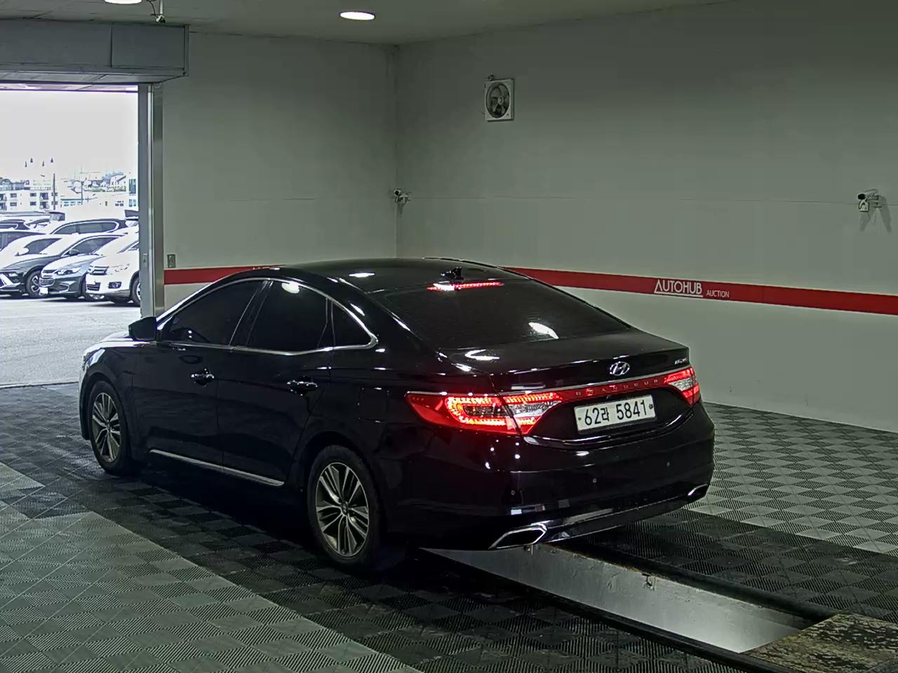 2015 - hyundai grandeur
