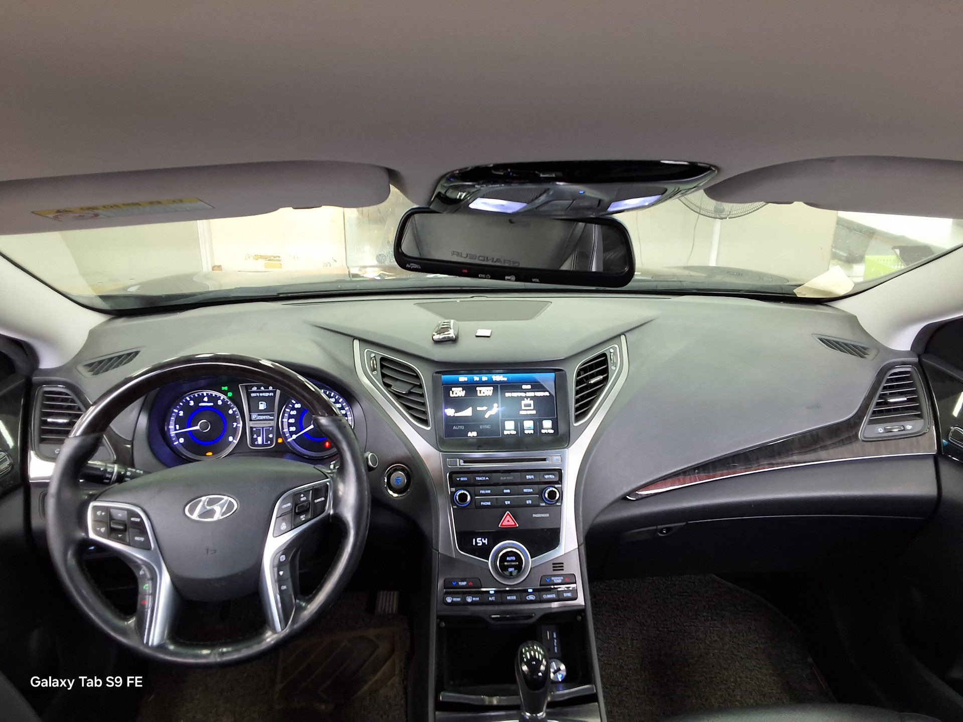 2015 - hyundai grandeur