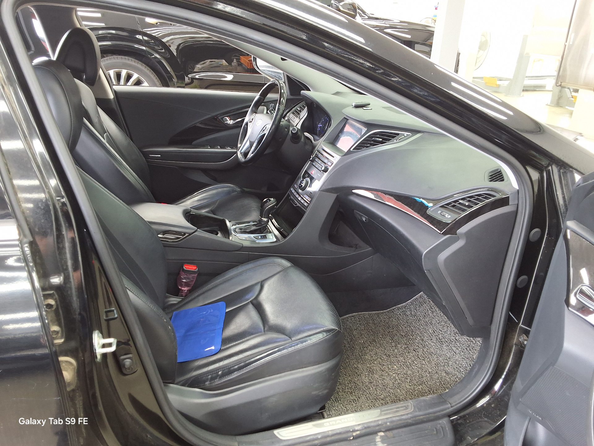 2015 - hyundai grandeur
