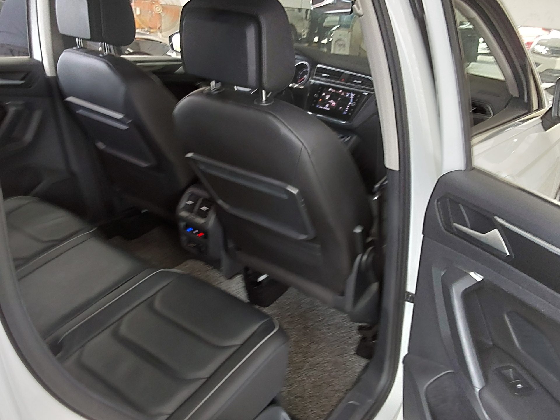 2020 - volkswagen tiguan