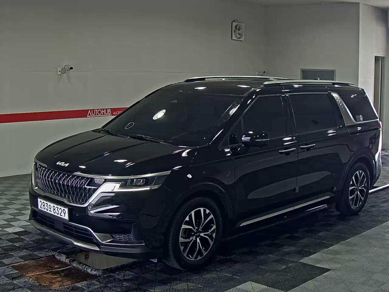 2023 - kia carnival