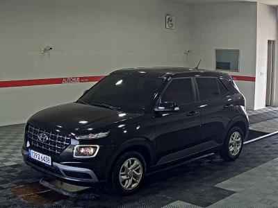 HYUNDAI VENUE