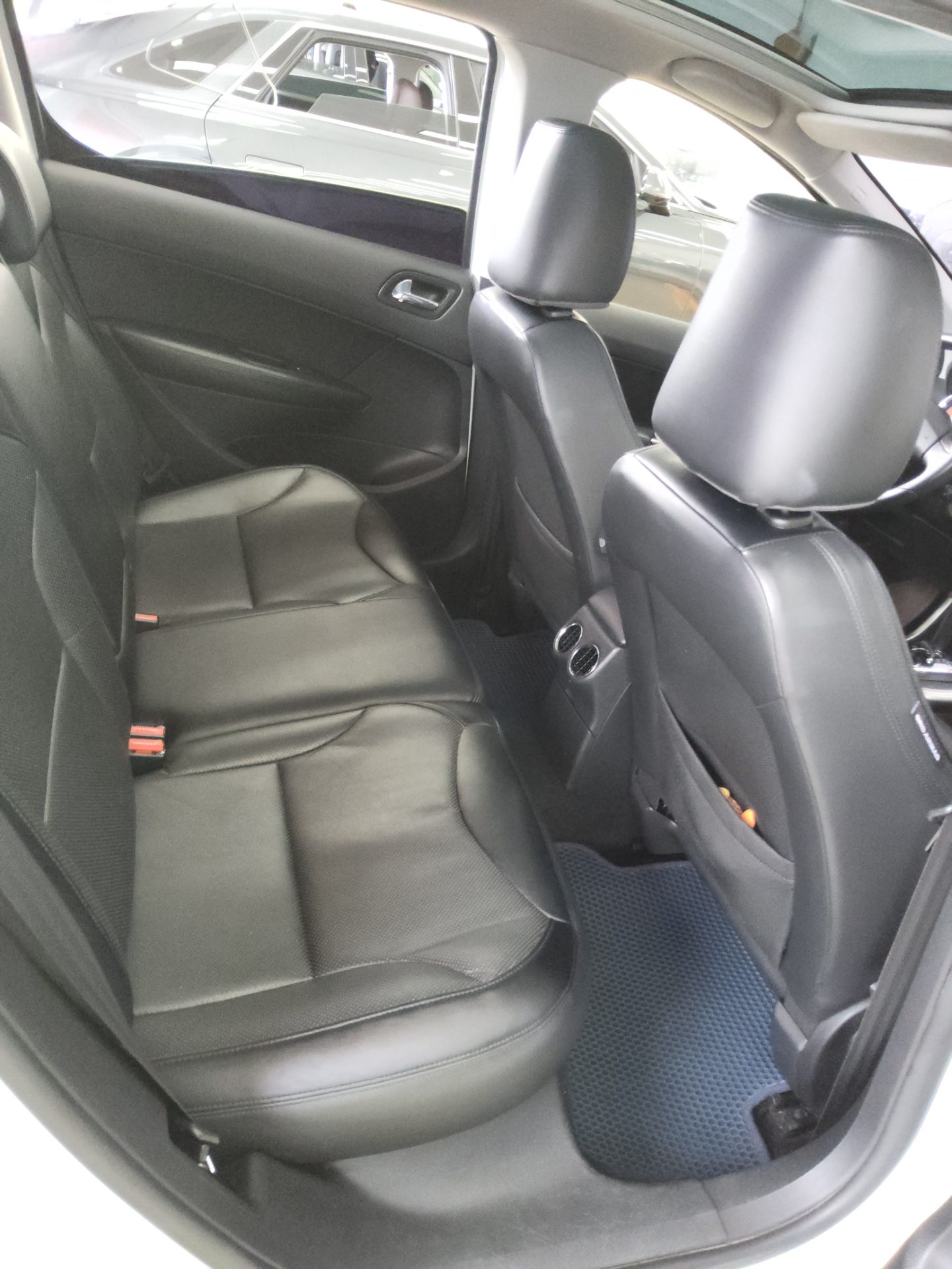 2013 - peugeot 308