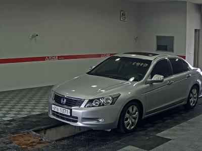 HONDA ACCORD (8TH GEN)