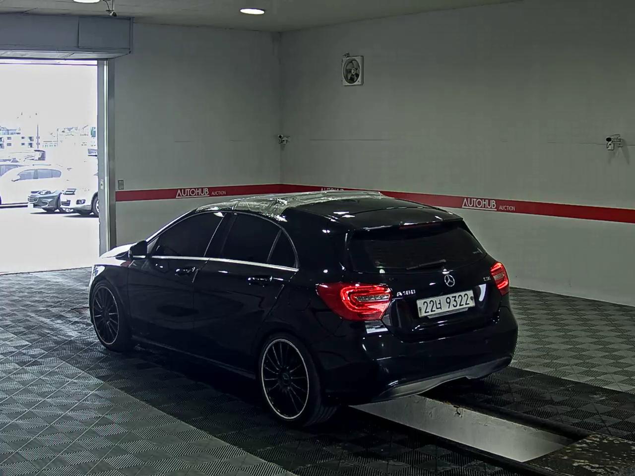 2015 - mercedes-benz a180