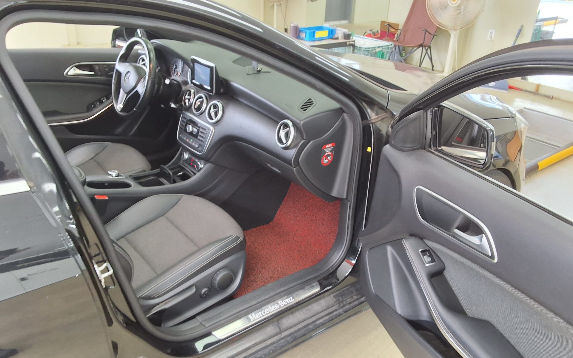 2015 - mercedes-benz a180
