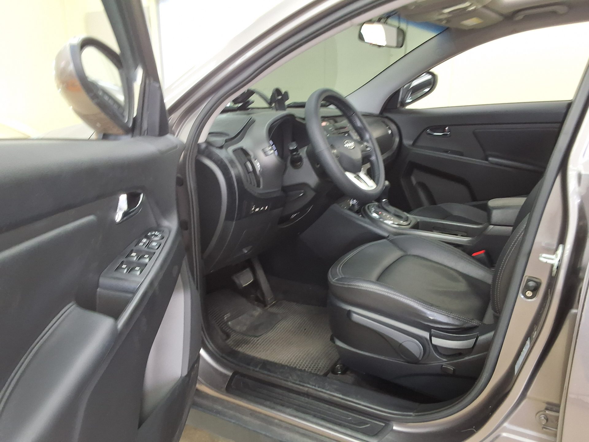 2011 - kia sportage