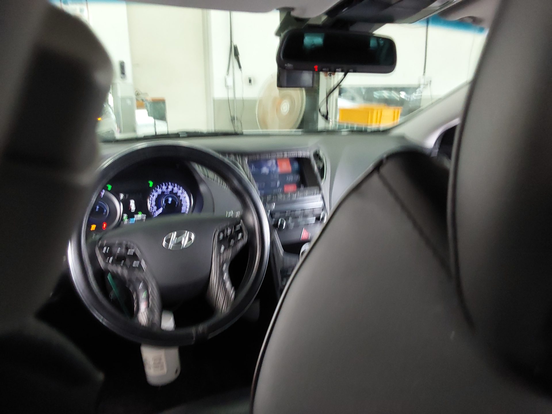 2016 - hyundai grandeur