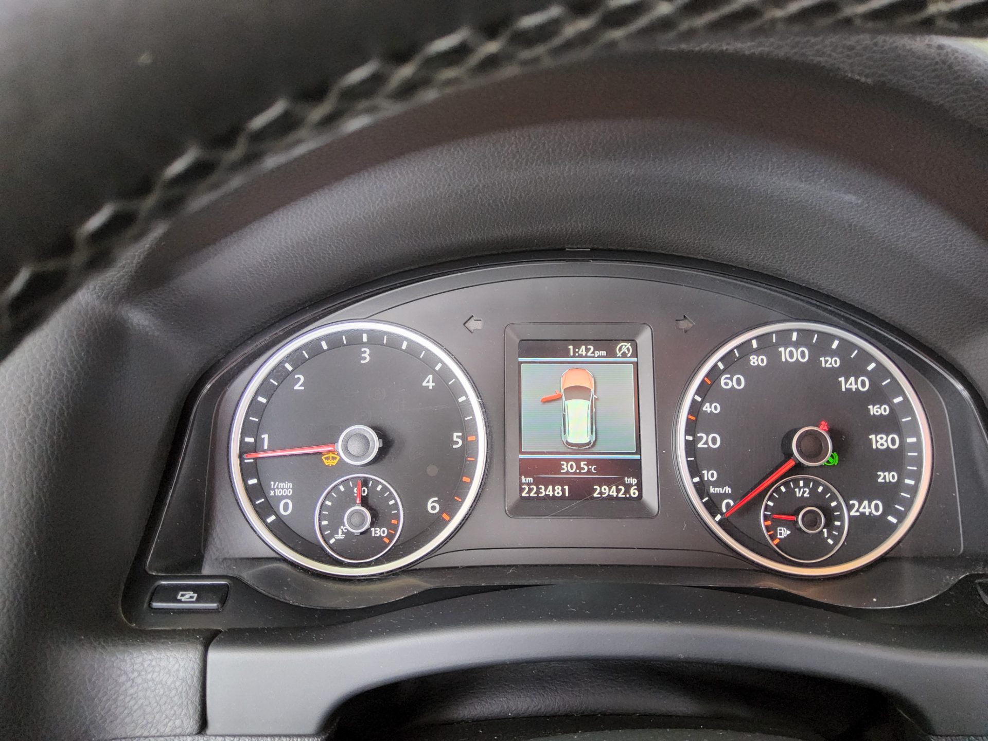 2012 - volkswagen tiguan