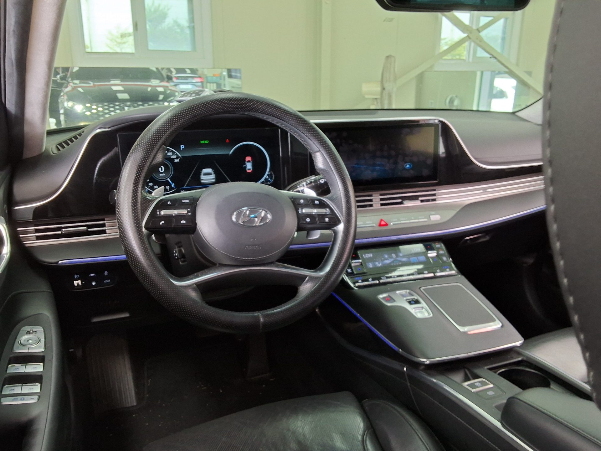 2020 - hyundai grandeur