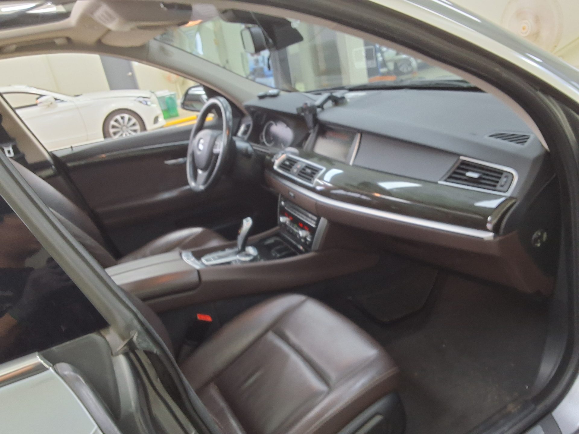 2016 - bmw gran turismo