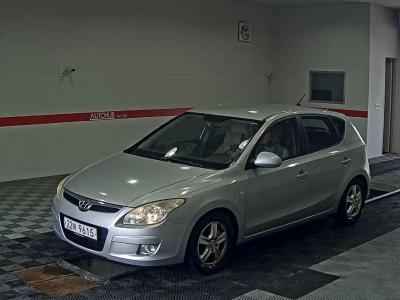 HYUNDAI i30 VVT DELUXE