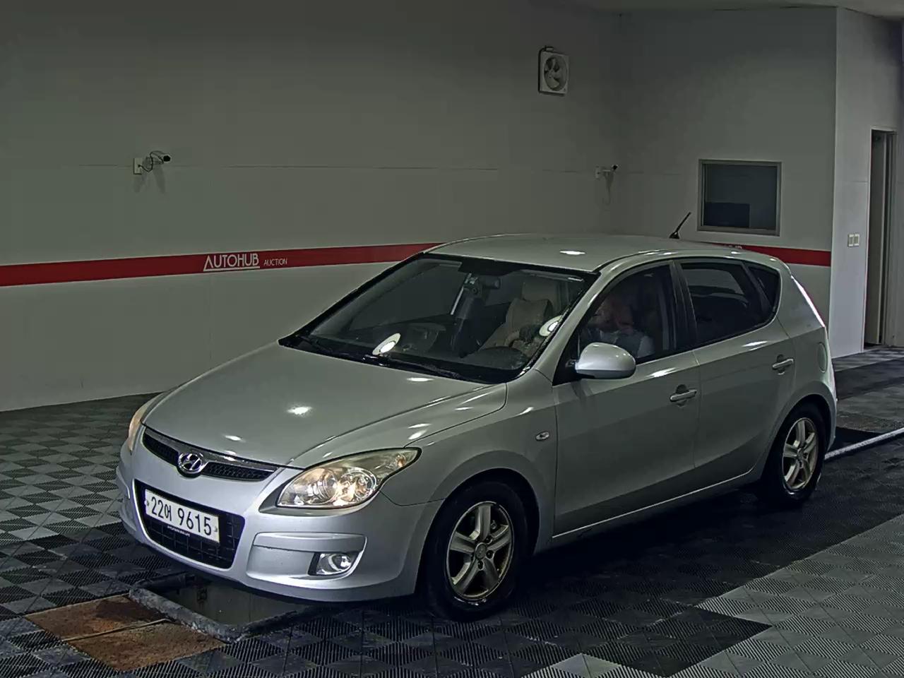 HYUNDAI i30 VVT DELUXE