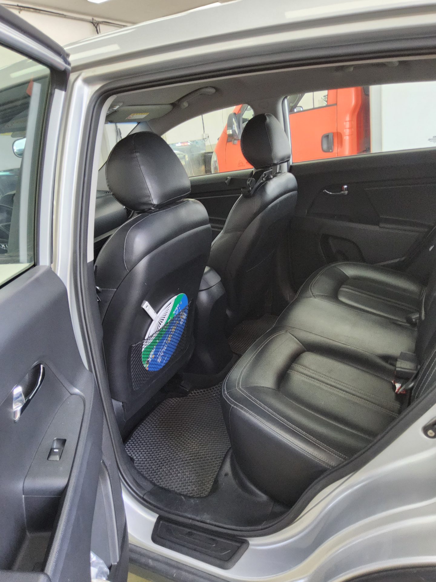 2011 - kia sportage