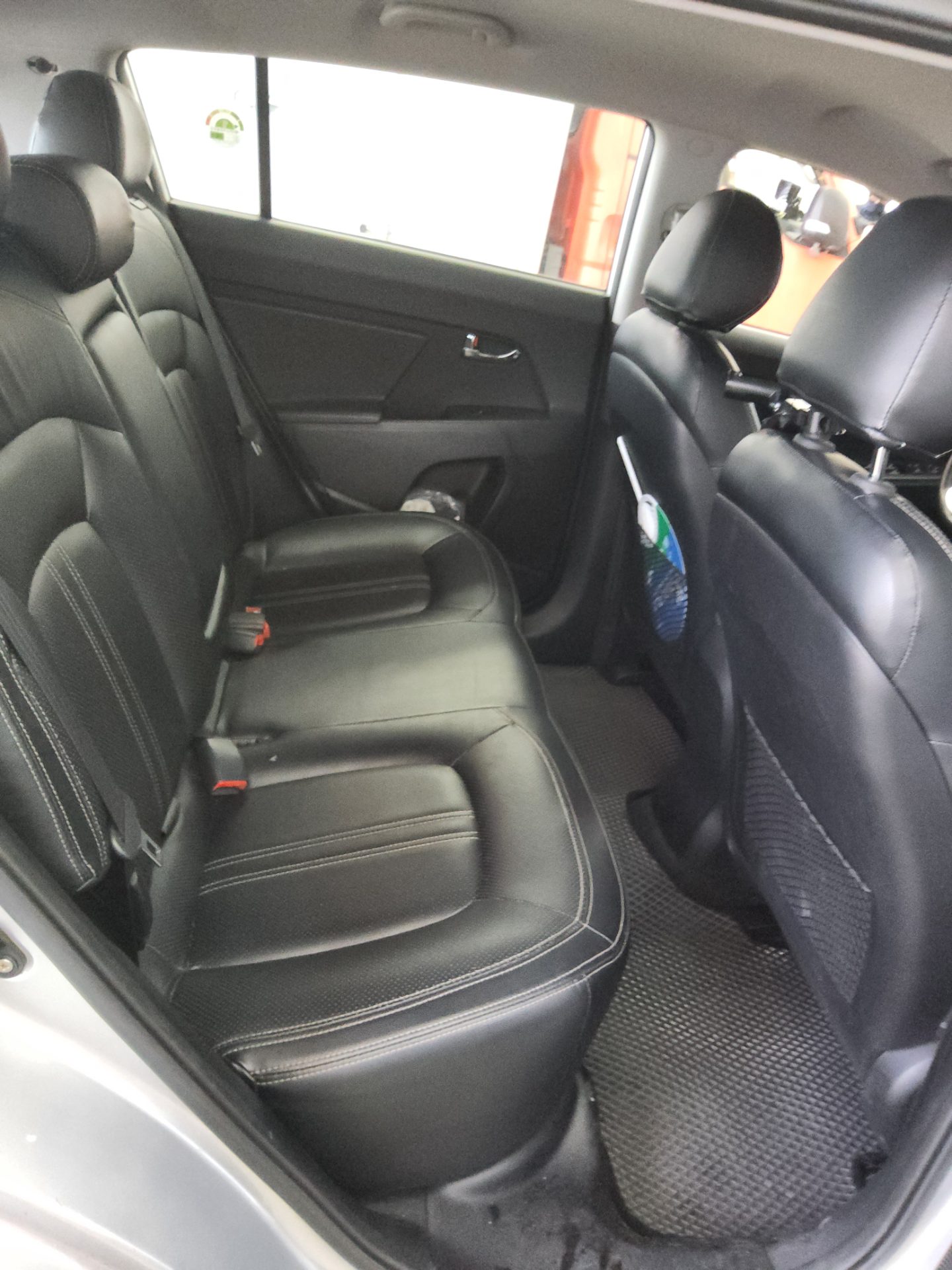 2011 - kia sportage