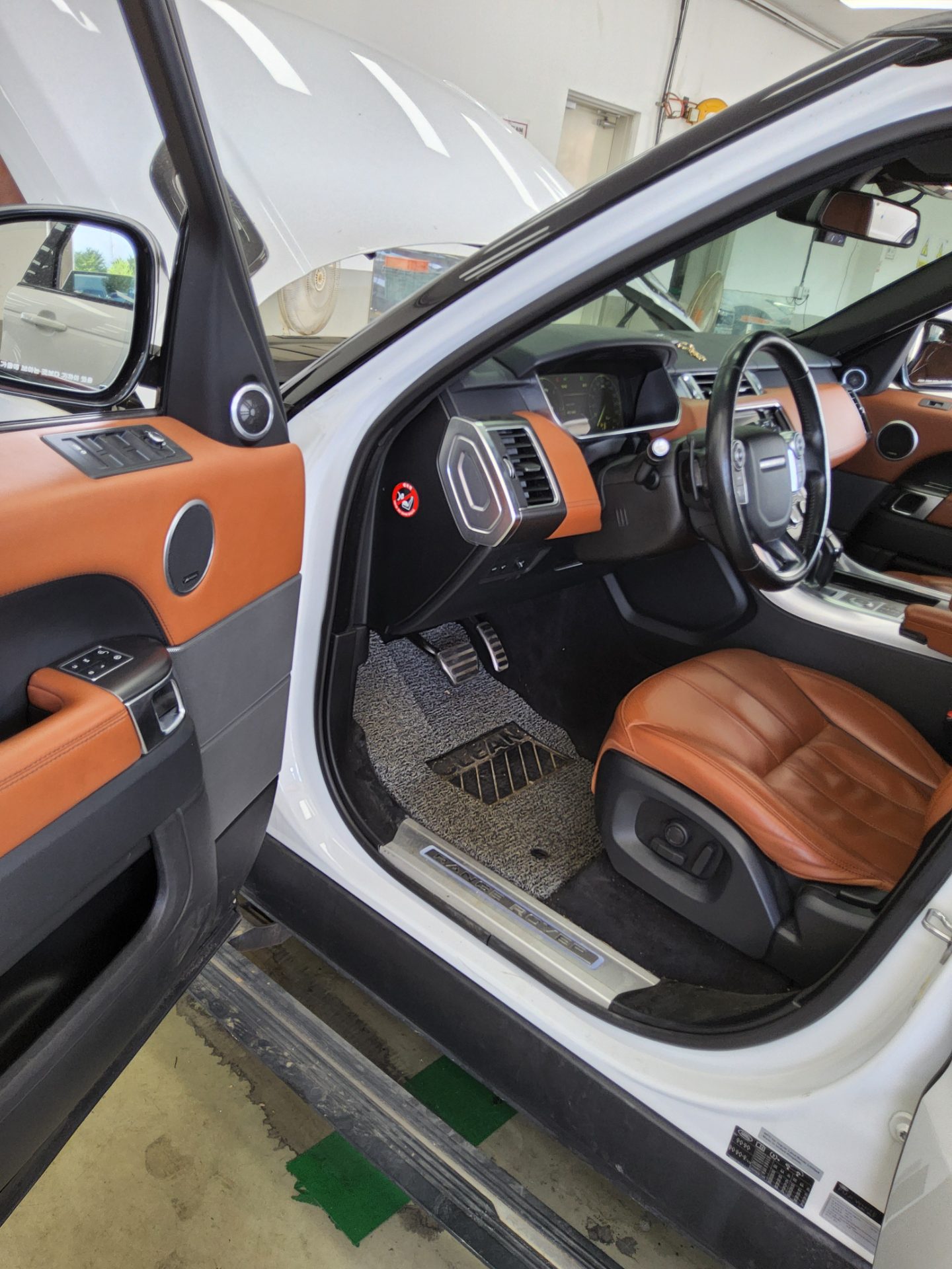 2016 - land rover range rover