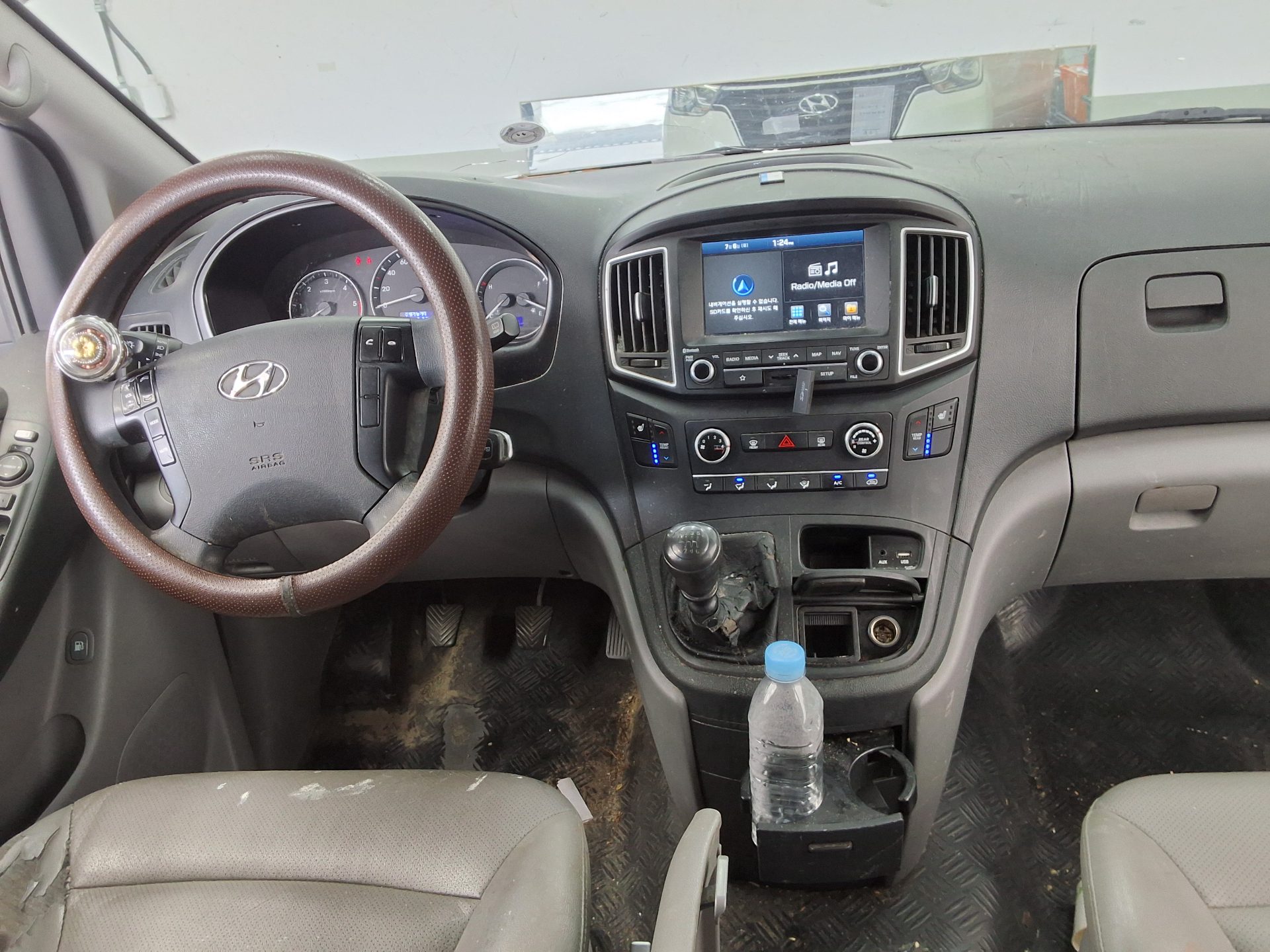 2019 - hyundai grand starex