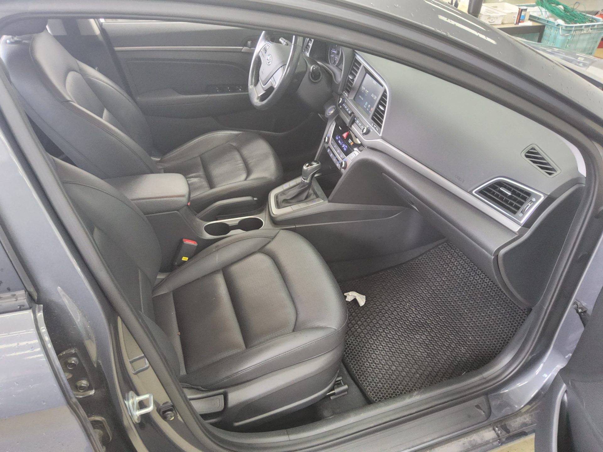 2016 - hyundai avante