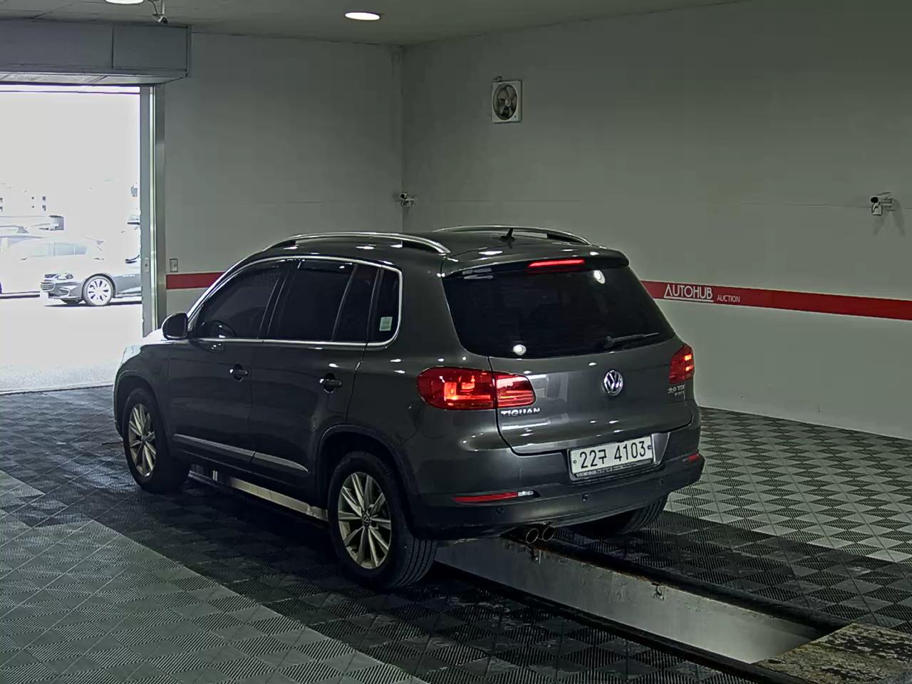 2015 - volkswagen tiguan