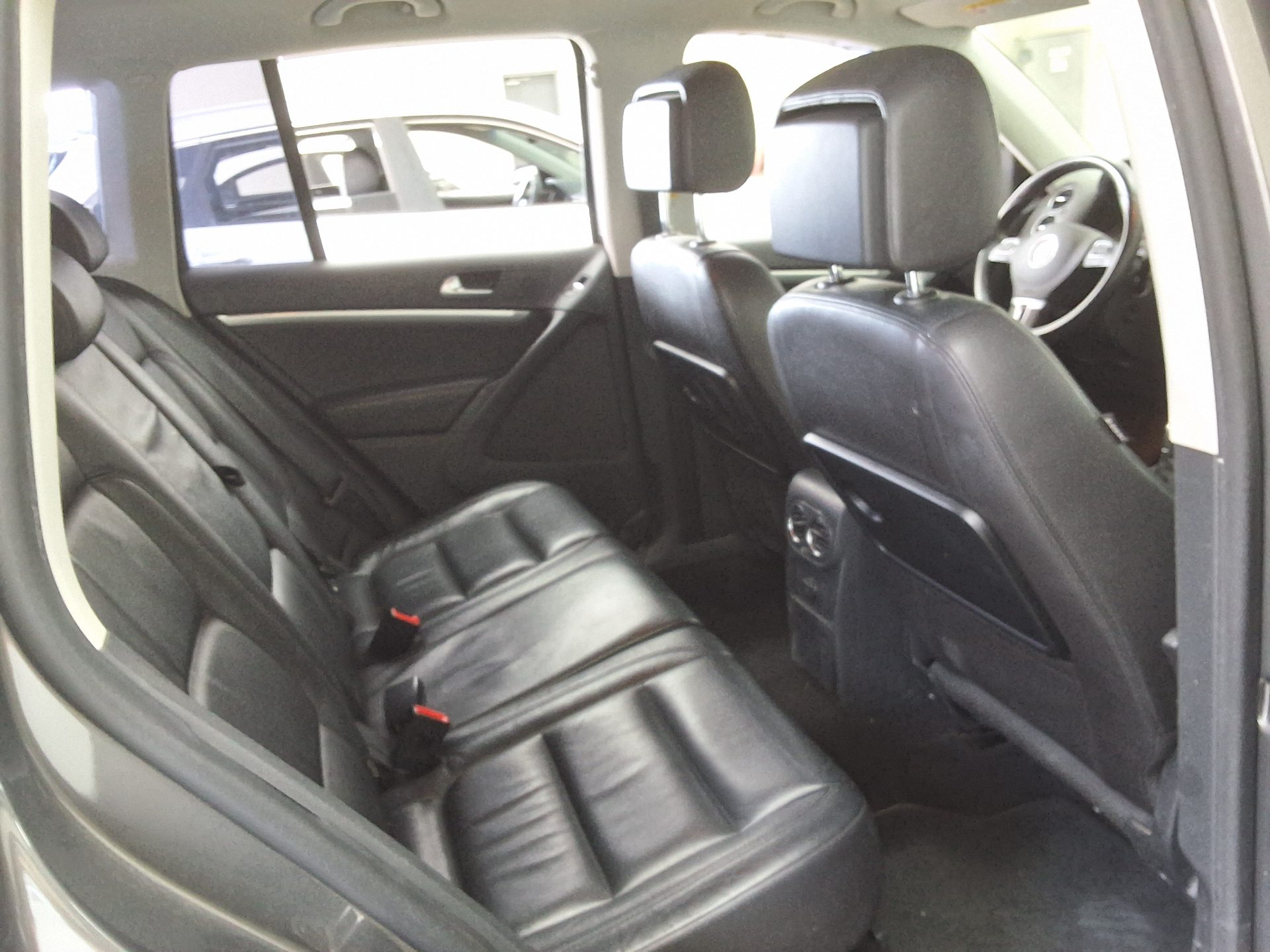 2015 - volkswagen tiguan