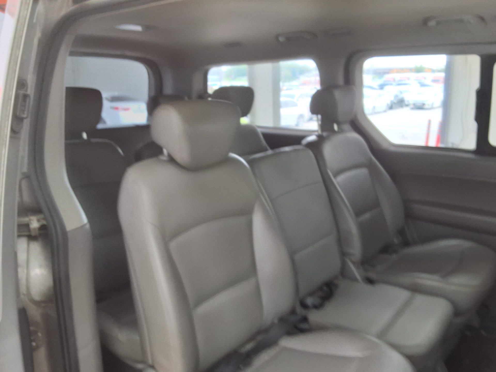 2012 - hyundai grand starex